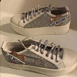 Love Moschino platform